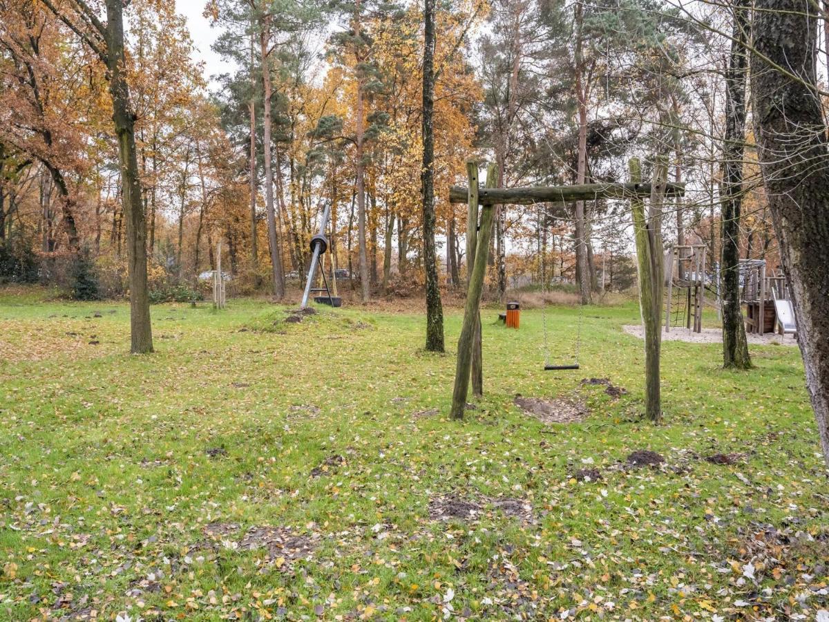 Modern Holiday Home In Stramproy In The Forest Luaran gambar